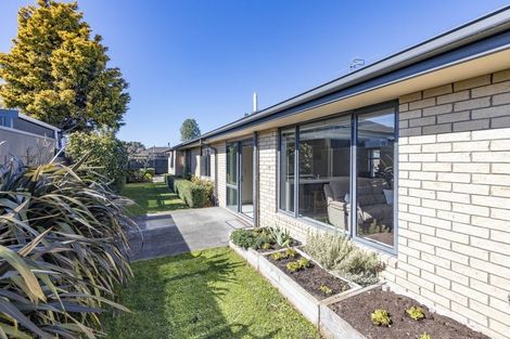 Photo of property in 6 Zuppicich Lane, Woodend, 7610