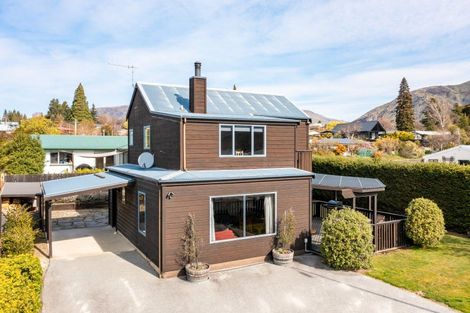 Photo of property in 172 Upton Street, Wanaka, 9305