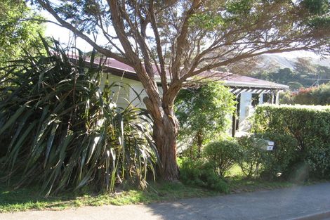 Photo of property in 11 Otonga Way, Churton Park, Wellington, 6037