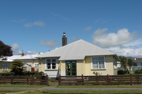 Photo of property in 12 Bright Street, Westport, 7825