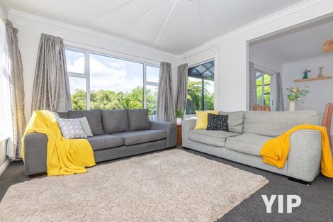 Photo of property in 51 Poto Road, Normandale, Lower Hutt, 5010