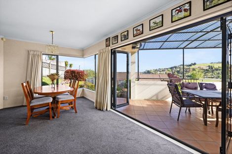 Photo of property in 11a Cumberland Rise, Taradale, Napier, 4112