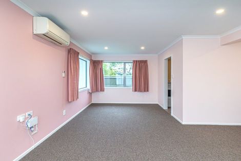Photo of property in 14a Cambridge Street, Levin, 5510