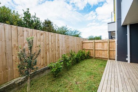 Photo of property in 43b/4 Waimumu Road, Massey, Auckland, 0614