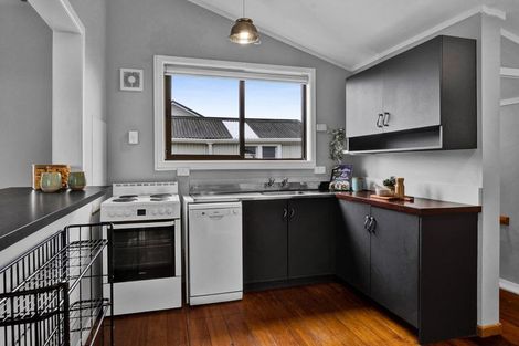Photo of property in 16a Sunnyvale Street, Bell Block, New Plymouth, 4312