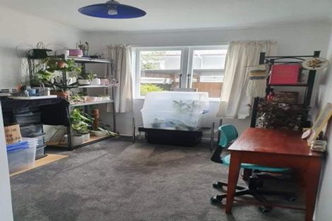 Photo of property in 59 Woodside Road, Massey, Auckland, 0614