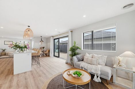 Photo of property in 31 Meadow View Drive, Belfast, Christchurch, 8051