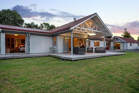 Photo of property in 35 Lloyd Drive, Wainui, Silverdale, 0994