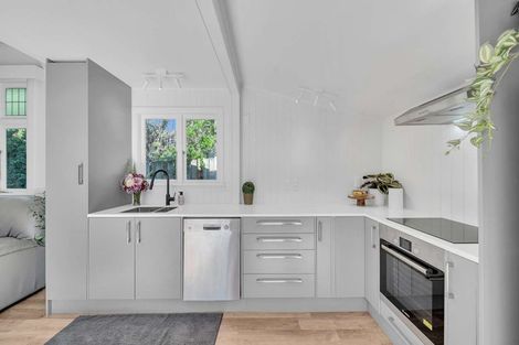 Photo of property in 16 Greta Street, South Hill, Oamaru, 9400