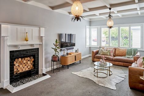 Photo of property in 71 Hautana Street, Woburn, Lower Hutt, 5010