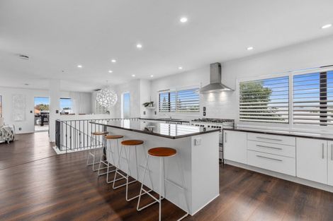 Photo of property in 1174 Papamoa Beach Road, Papamoa Beach, Papamoa, 3118