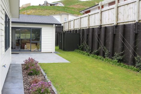 Photo of property in 10 Bickerton Rise, Churton Park, Wellington, 6037