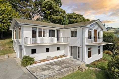 Photo of property in 3 Prospect Row, Roseneath, Port Chalmers, 9023