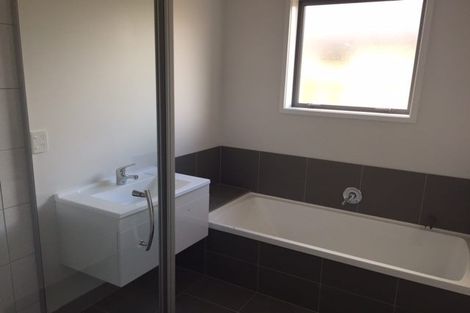 Photo of property in 13 Lamborn Drive, Papakura, 2110