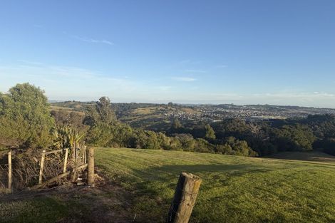 Photo of property in 102 Griggs Road, East Tamaki Heights, Auckland, 2016