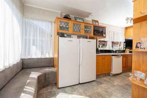 Photo of property in 52 Mears Road, St Andrews, Hamilton, 3200