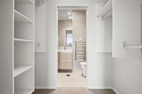 Photo of property in 4/1 Parapara Place, Albany, 0632