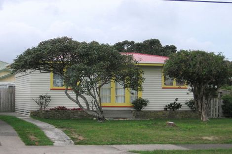 Photo of property in 24a Rimu Street, Waikanae, 5036