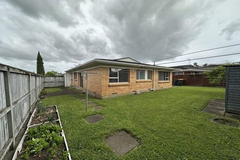Photo of property in 2/78 Prince Regent Drive, Half Moon Bay, Auckland, 2012