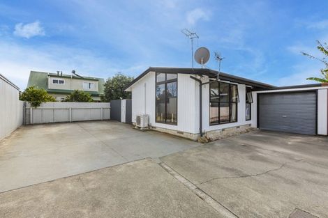 Photo of property in 2/2 Gloucester Street, Taradale, Napier, 4112