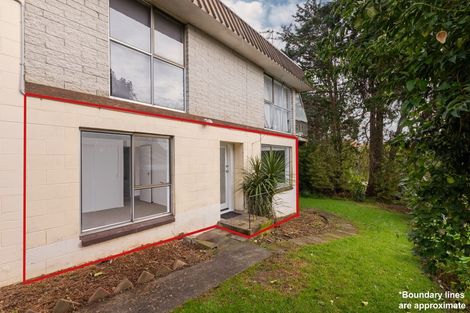 Photo of property in 2/28 Copley Street, New Lynn, Auckland, 0600