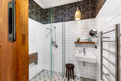 Photo of property in 14 Corry Avenue, Bluff Hill, Napier, 4110