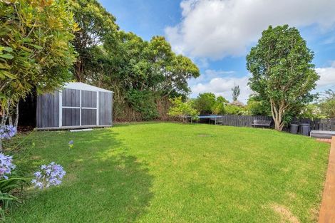 Photo of property in 15 Awaroa Road, Helensville, 0800