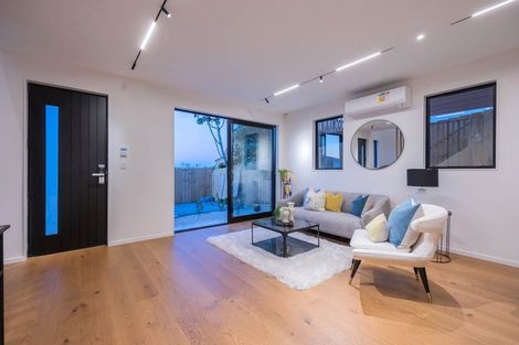 Photo of property in 6d Raeben Avenue, Hillcrest, Auckland, 0627