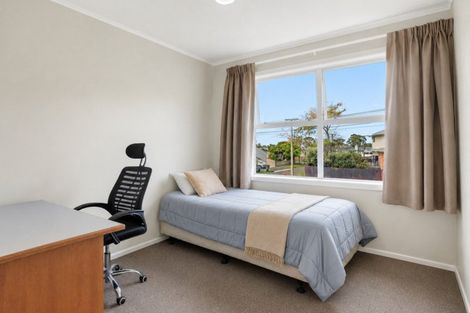 Photo of property in 24 Larnach Street, St Andrews, Hamilton, 3200