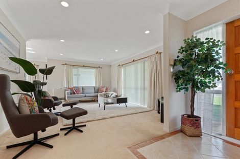 Photo of property in 1/179 Kilkenny Drive, East Tamaki Heights, Auckland, 2016