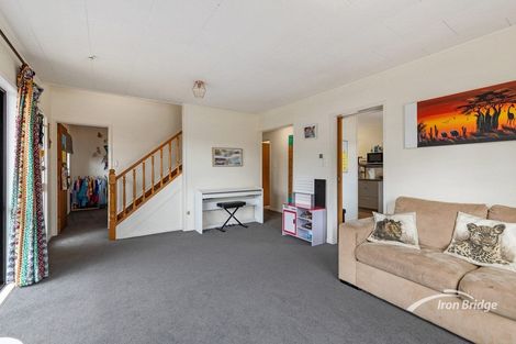Photo of property in 166 Sunset Road, Unsworth Heights, Auckland, 0632