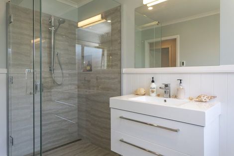 Photo of property in 72 Victory Drive, Wharewaka, Taupo, 3330