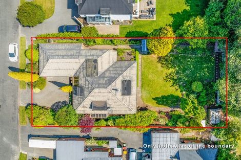 Photo of property in 31 Glenharrow Avenue, Avonhead, Christchurch, 8042