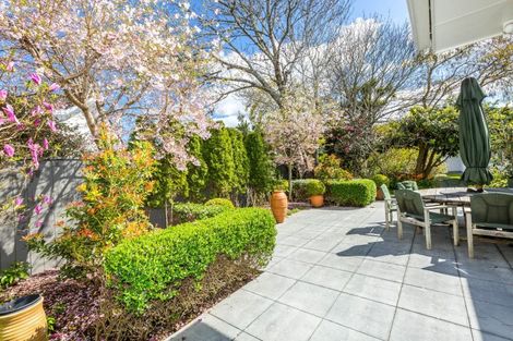 Photo of property in 5 Bateson Way, Heretaunga, Upper Hutt, 5018