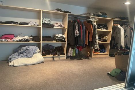 Photo of property in 17 Mansion Court, West Harbour, Auckland, 0618