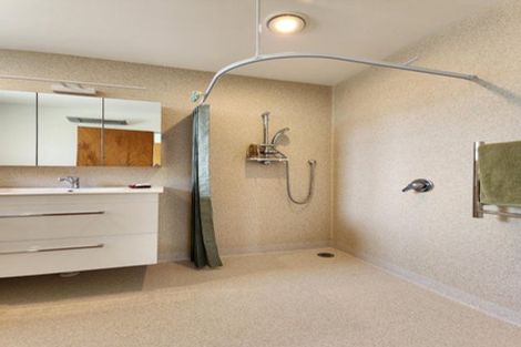 Photo of property in 71 Mcfarlane Street, Oakura, 4314