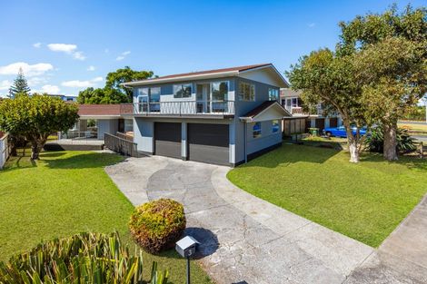 Photo of property in 3 Halcyon Place, Papatoetoe, Auckland, 2025
