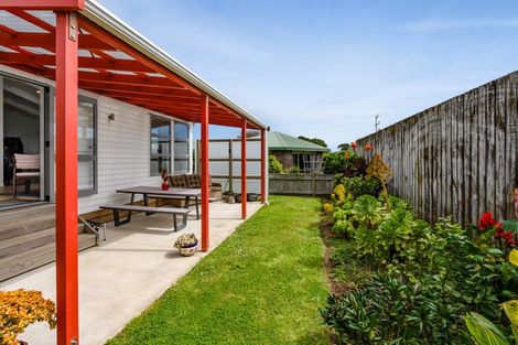 Photo of property in 15 Tasman Street, Opunake, 4616