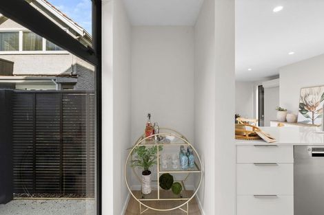 Photo of property in 5/9 Innes Road, St Albans, Christchurch, 8052