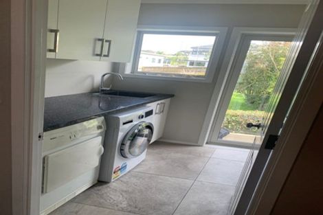 Photo of property in 1/42 Sunrise Avenue, Mairangi Bay, Auckland, 0630