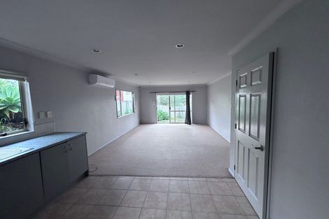 Photo of property in 42 Ballymore Drive, Pinehill, Auckland, 0632