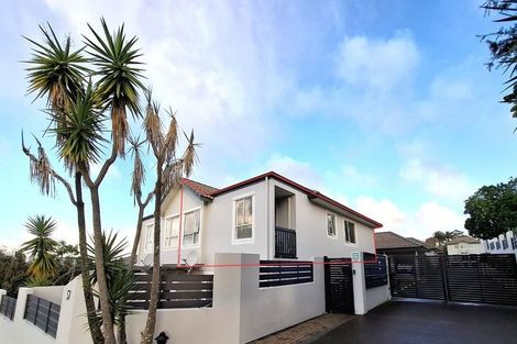 Photo of property in 3/57 Gladstone Road, Northcote, Auckland, 0627