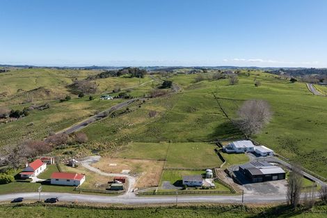 Photo of property in 27 Church Hill Road, Port Albert, Wellsford, 0973