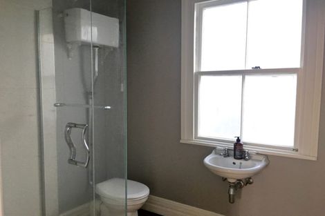 Photo of property in 2 Milton Road, Northcote Point, Auckland, 0627