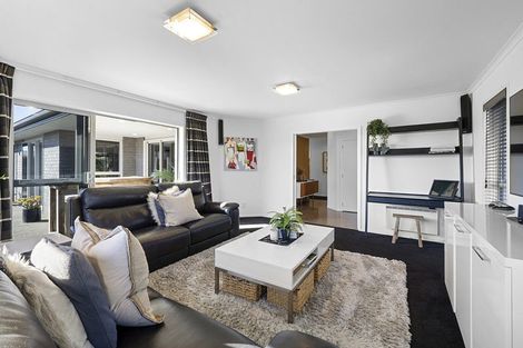 Photo of property in 58d Karamea Street, Whalers Gate, New Plymouth, 4310