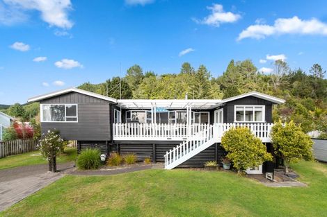 Photo of property in 6 Aoturoa Avenue, Rotoiti Forest, Rotorua, 3074
