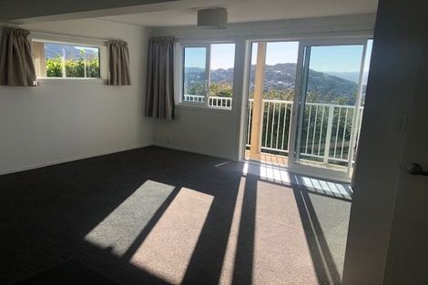 Photo of property in 48 Winston Street, Crofton Downs, Wellington, 6035