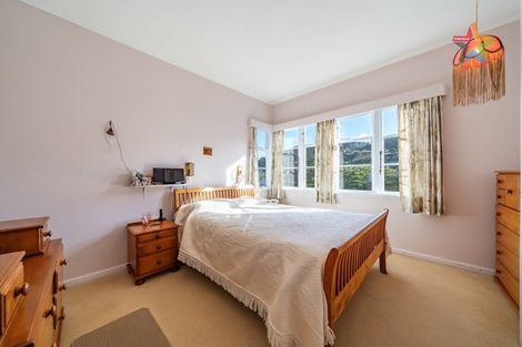 Photo of property in 99 Sunshine Avenue, Karori, Wellington, 6012