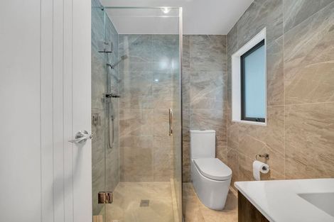 Photo of property in 3b Wanaka Place, Pakuranga Heights, Auckland, 2010