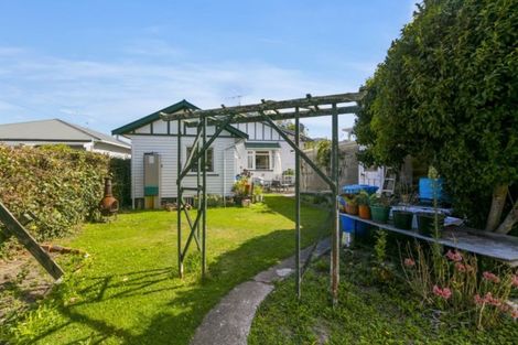 Photo of property in 76 Hautana Street, Woburn, Lower Hutt, 5010